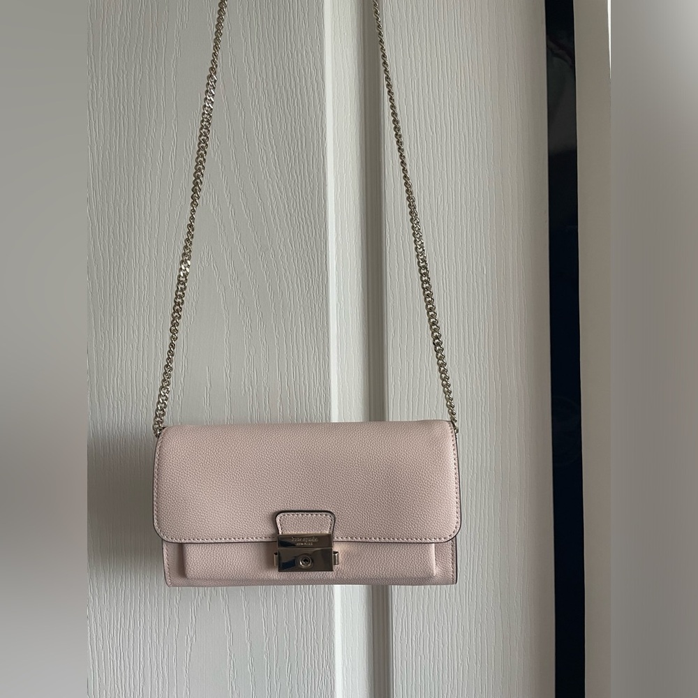 Kate Spade Voyager Crossbody Wallet